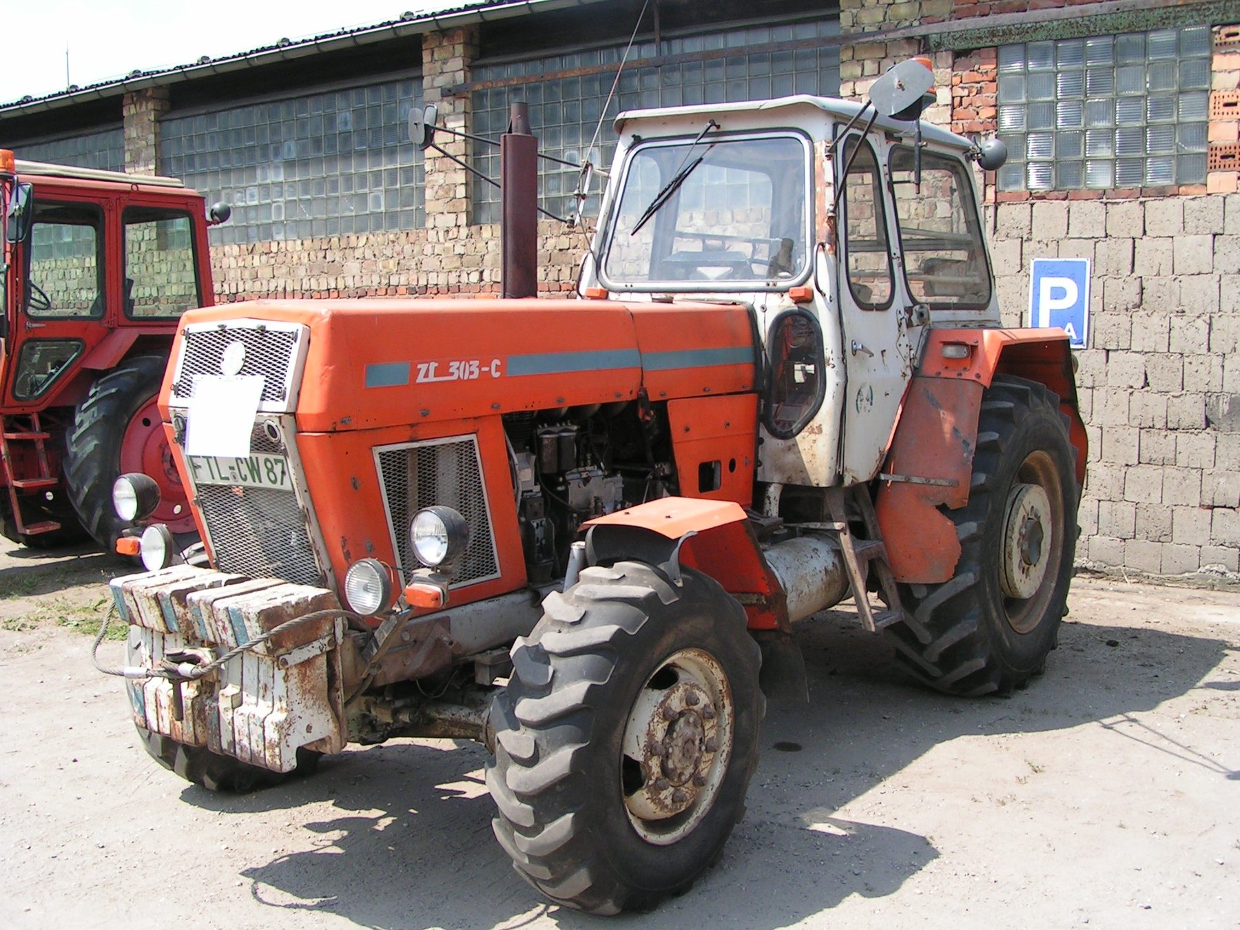 Tractor Fortschritt ZT 303 C
