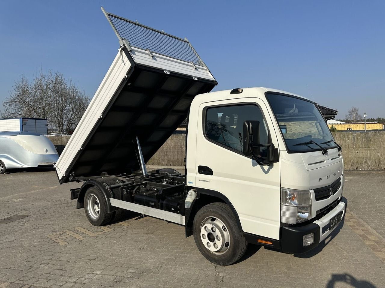 Van Mitsubishi FB 634