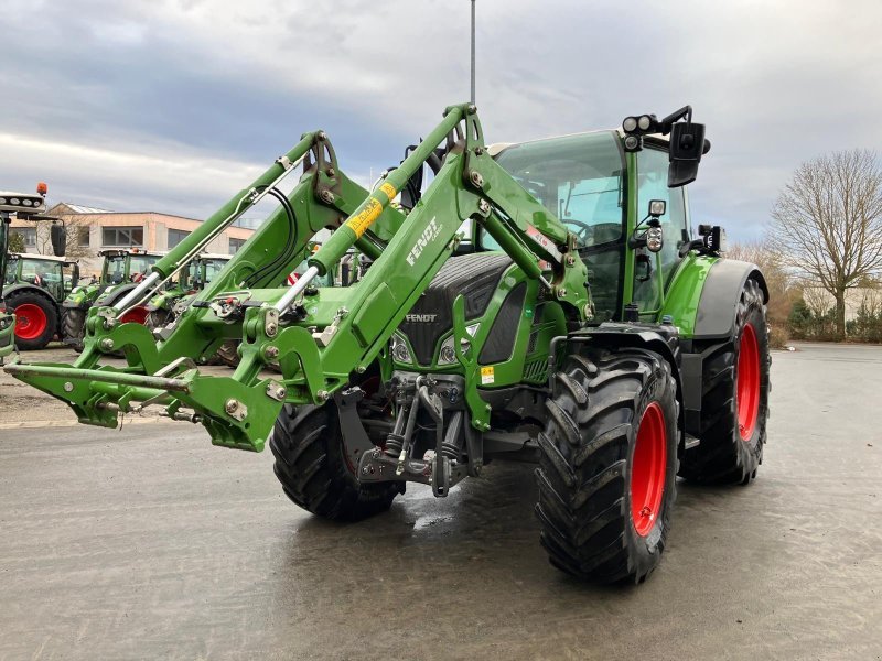 Traktor Bell 1766F