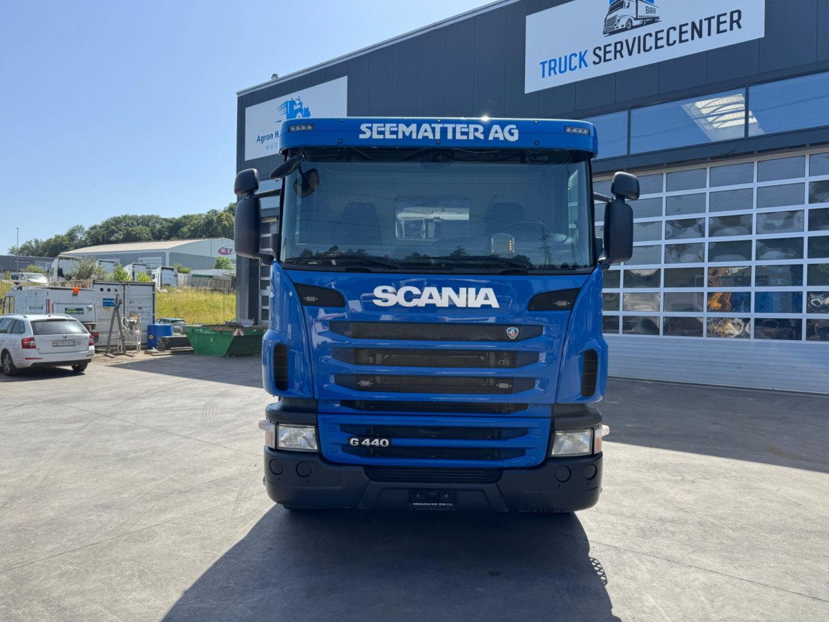 Scania 400 8X4*4