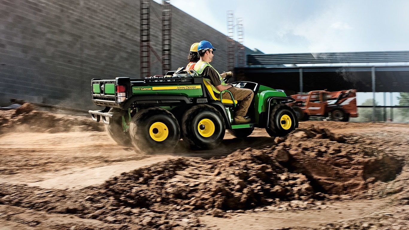 John Deere 6x4