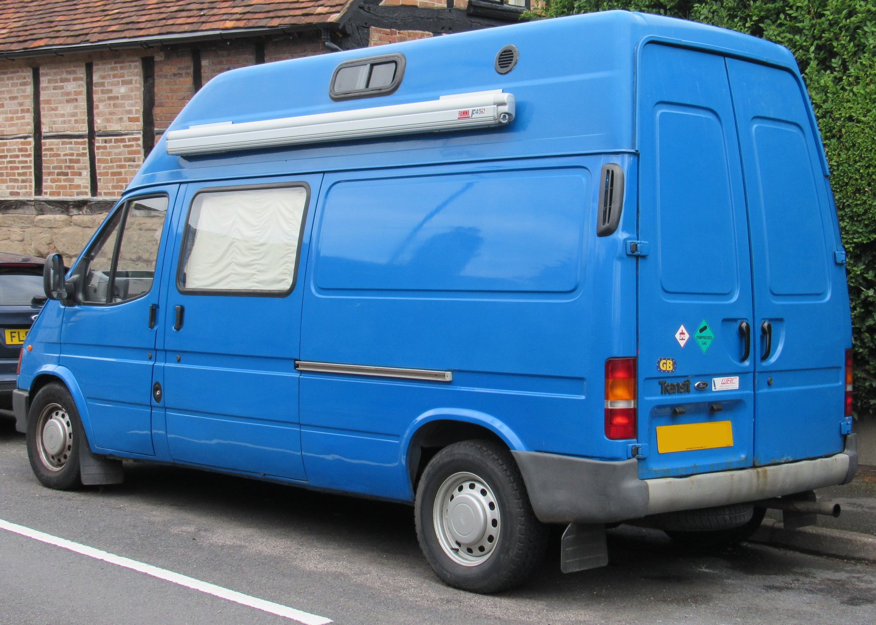 Van Ford 190 L