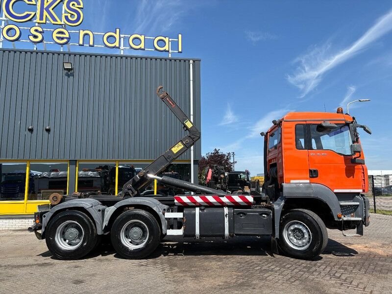 Truck MAN 26.360 6X4 BB/450+135