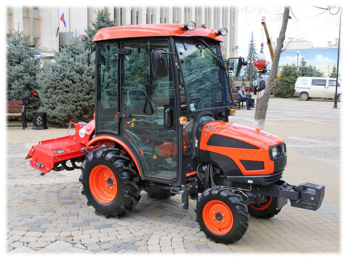 Traktor Kioti CK22