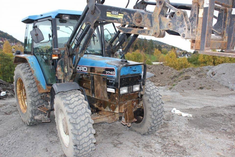 Tractor New Holland TD 95D