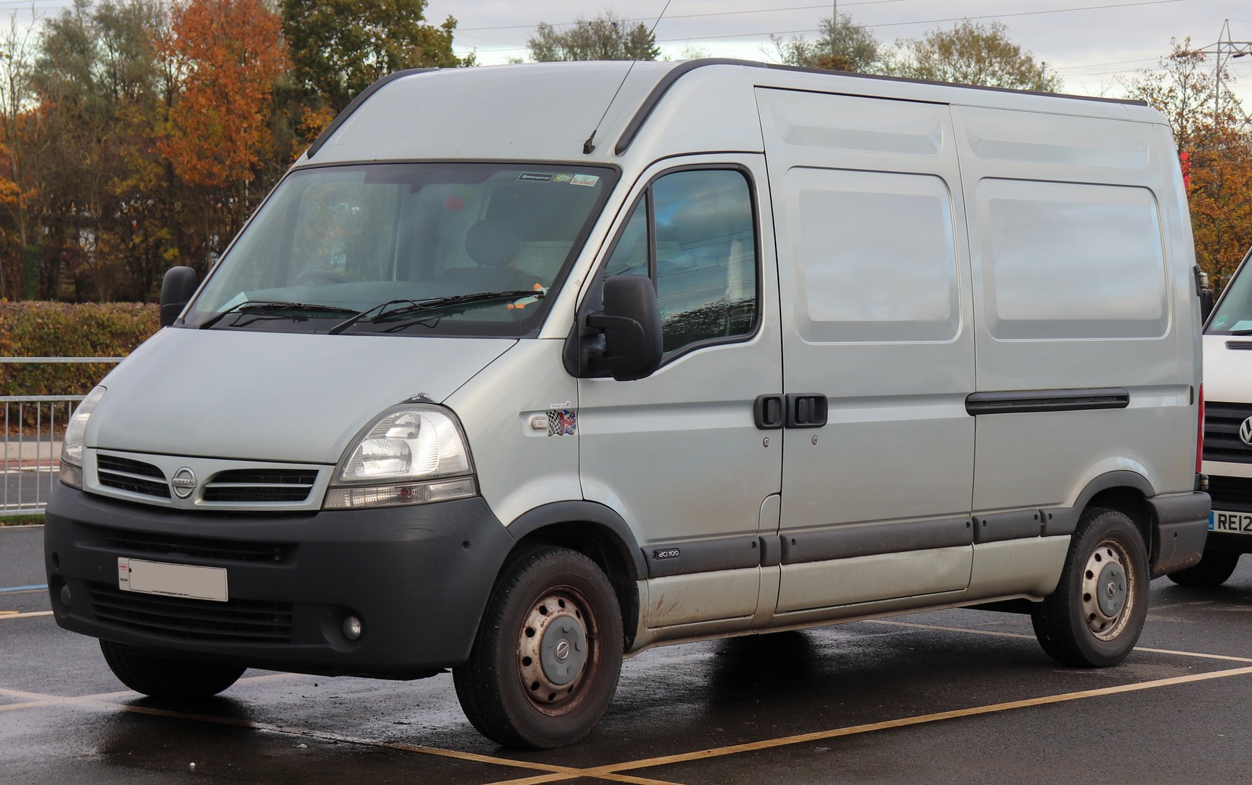 Van Nissan INTERSTAR 100.33-358 M