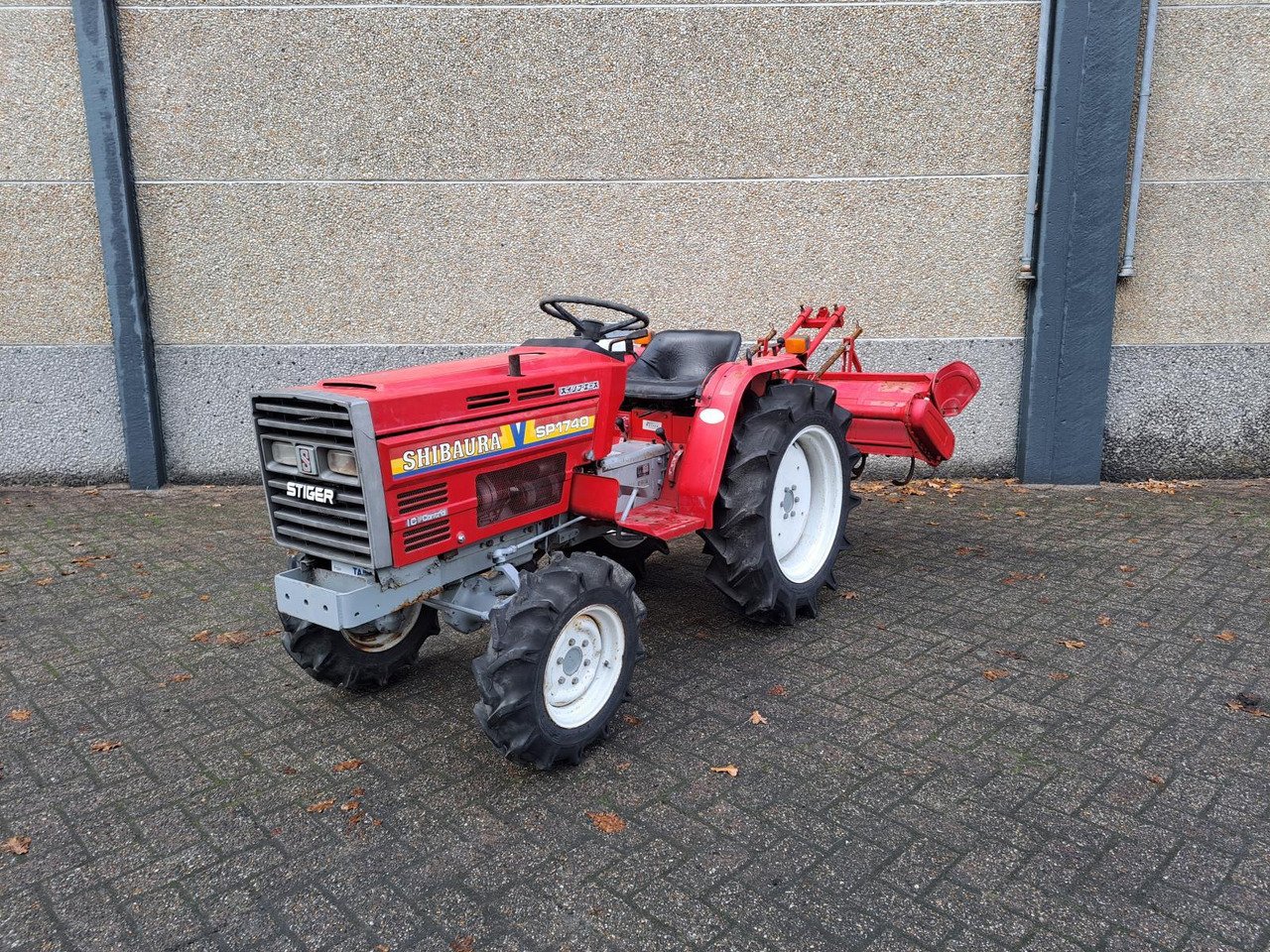 Traktor Shibaura SP1740