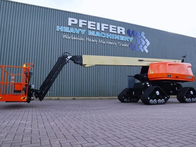 Aerial work platforms JLG 660SJ 2WD