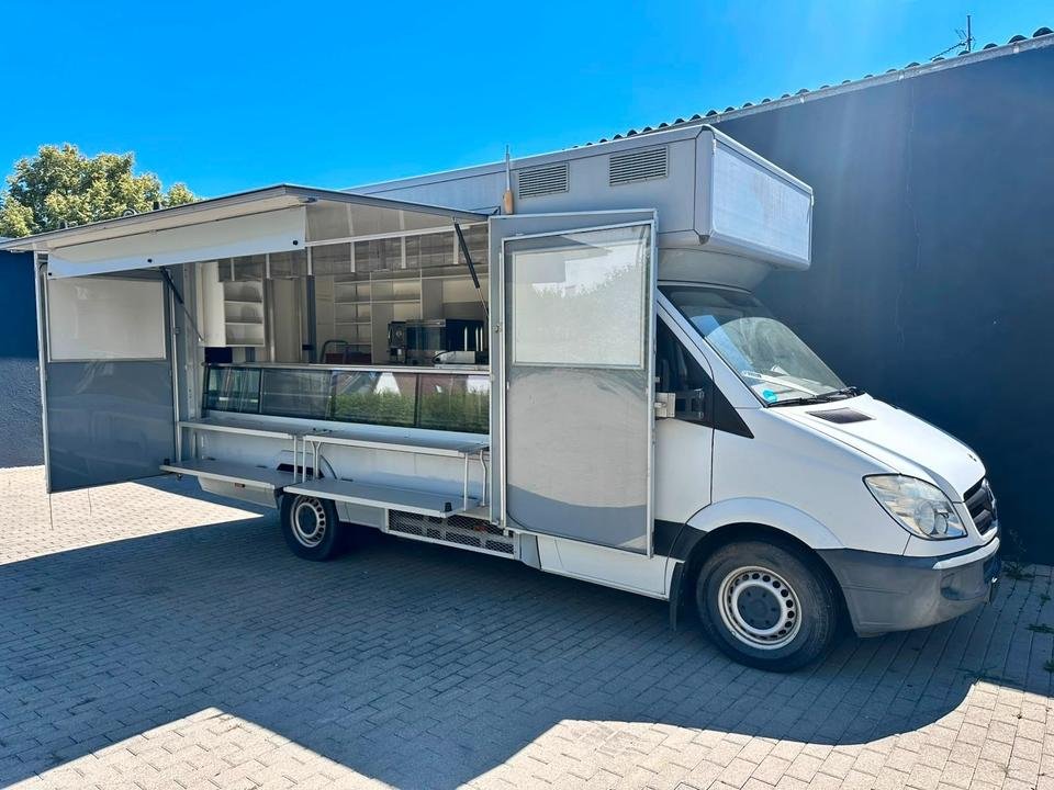 Truck Mercedes Benz SPRINTER KASTEN 311 CDI