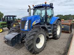 Case New Holland T 8050