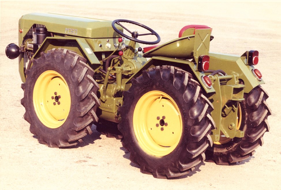 Traktor Ferrari T93