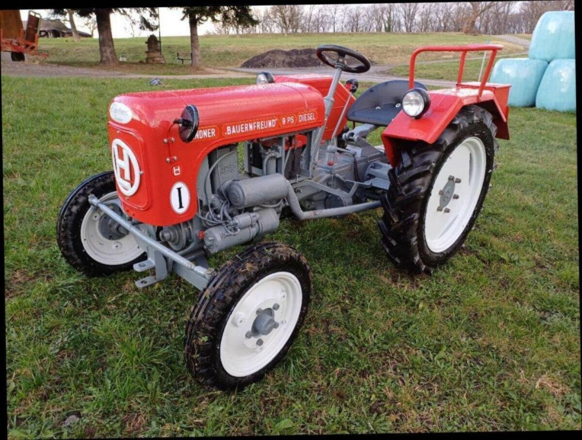 Traktor Lindner J 15