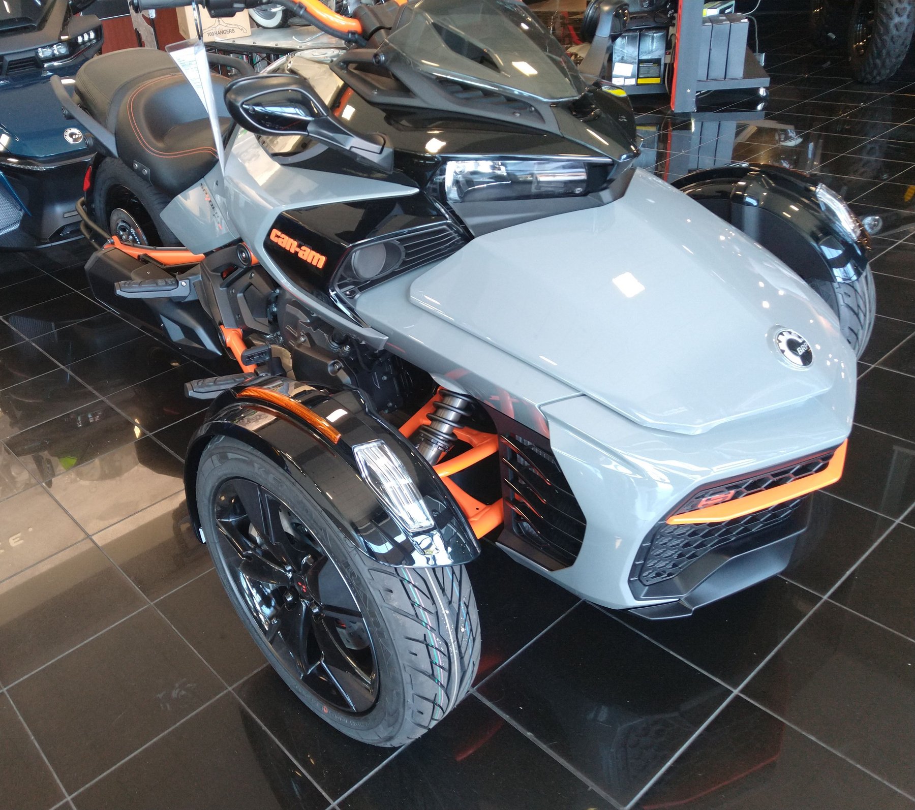 Traktor BRP Can-Am