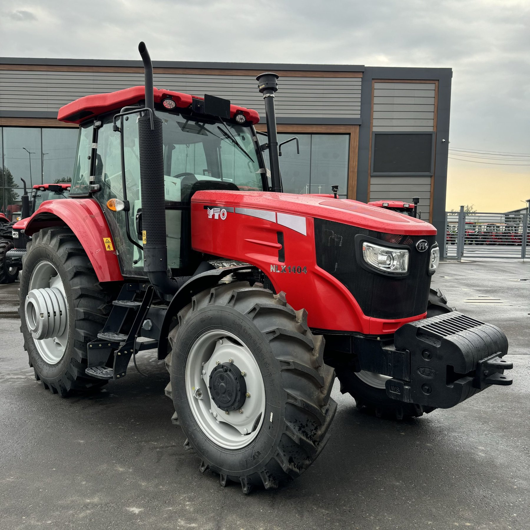 Tractor YTO LX1000