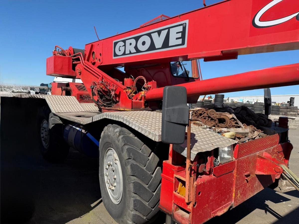 Aerial work platforms Grove S3284