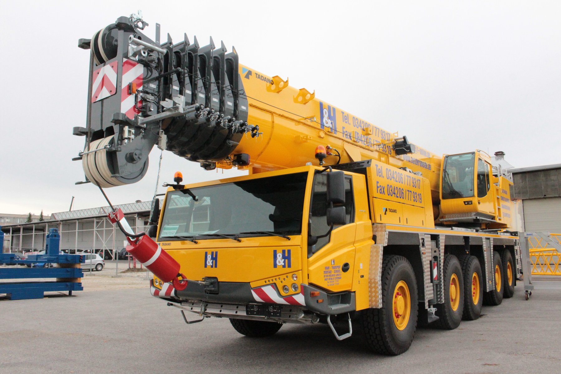 Mobile crane Tadano ATF 220G-5 (FA036)