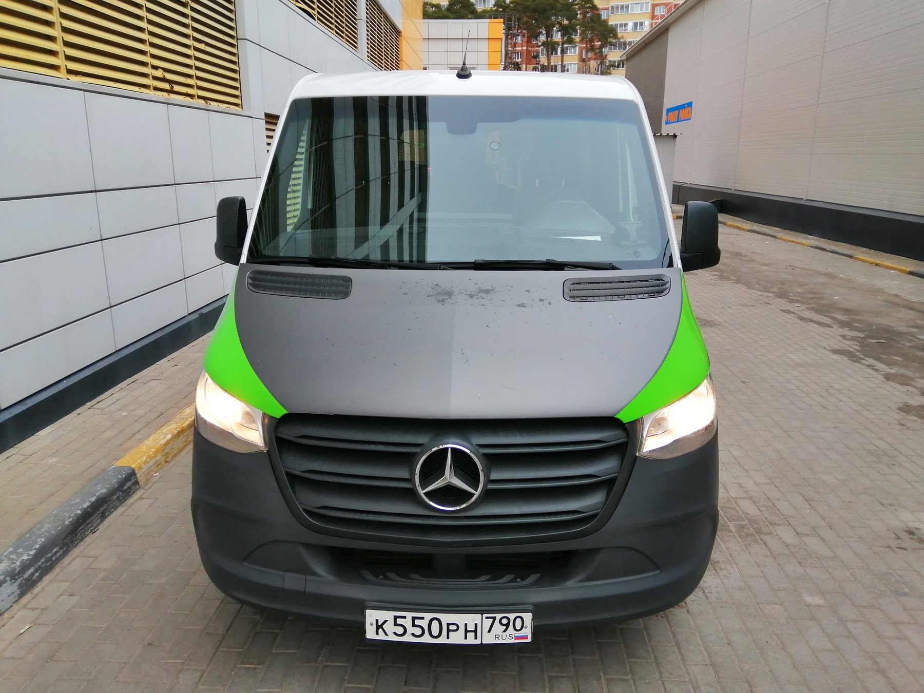 Van Mercedes Benz 906 AC 35