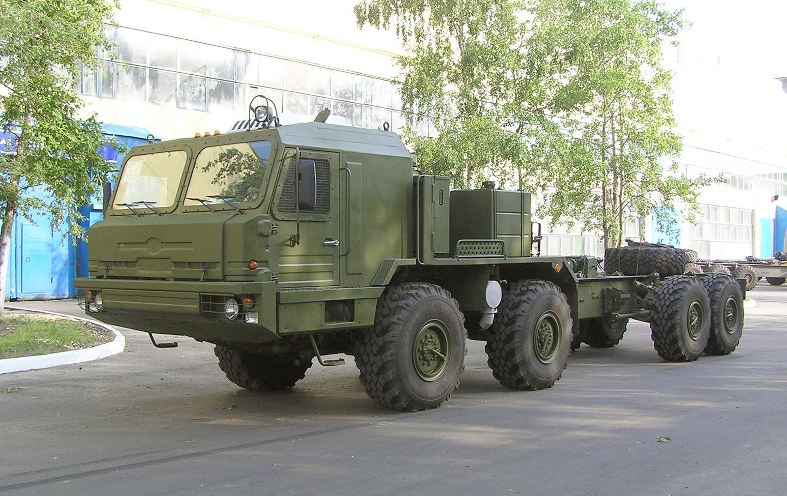 Tactical trucks Bryansky Avtomobilny Zavod (BAZ) BAZ-6910