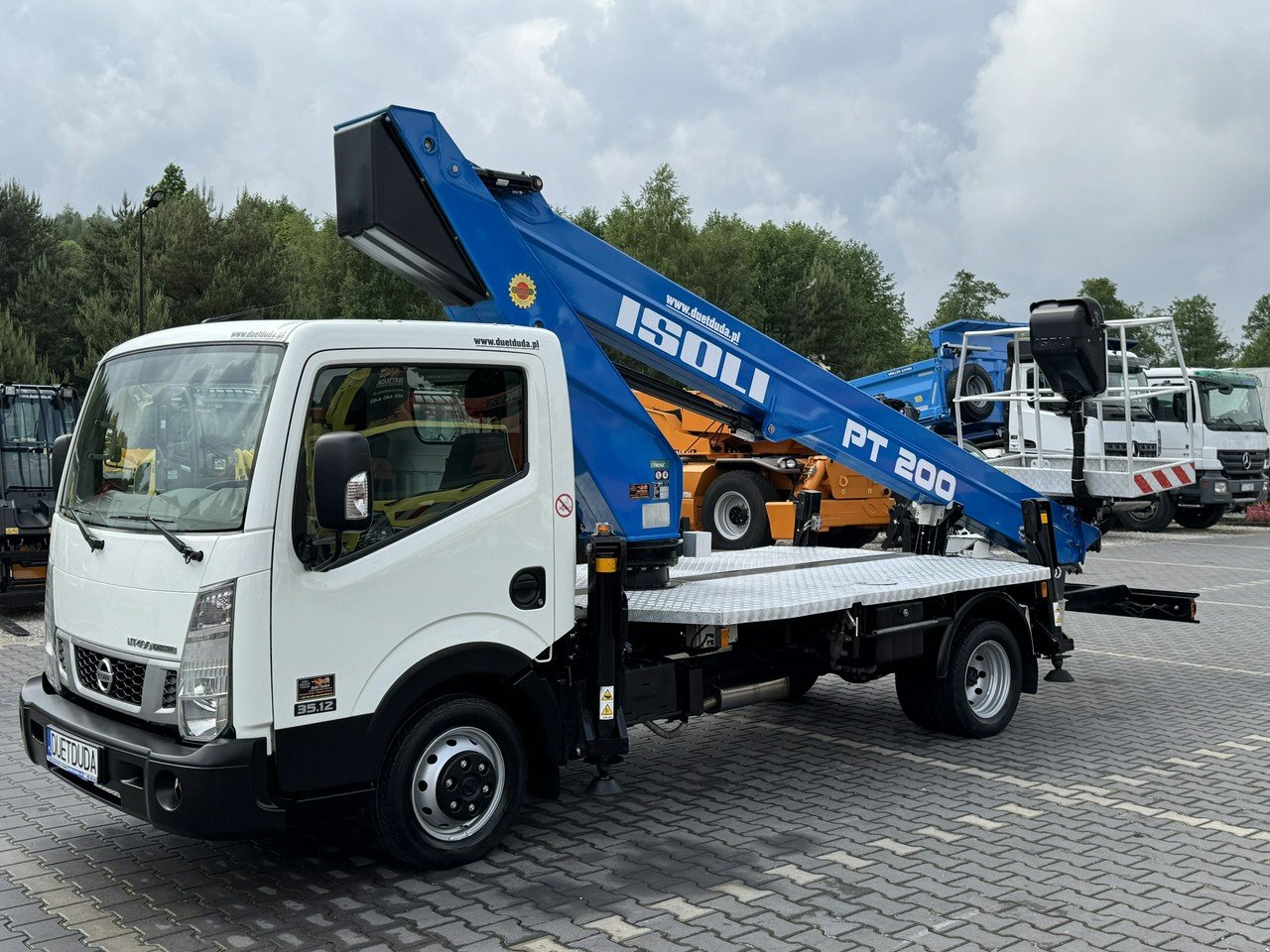 Nissan KING-CAB
