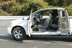 Nissan KING CAB 2.5TD-BGUD22-PICKUP-4X4/295