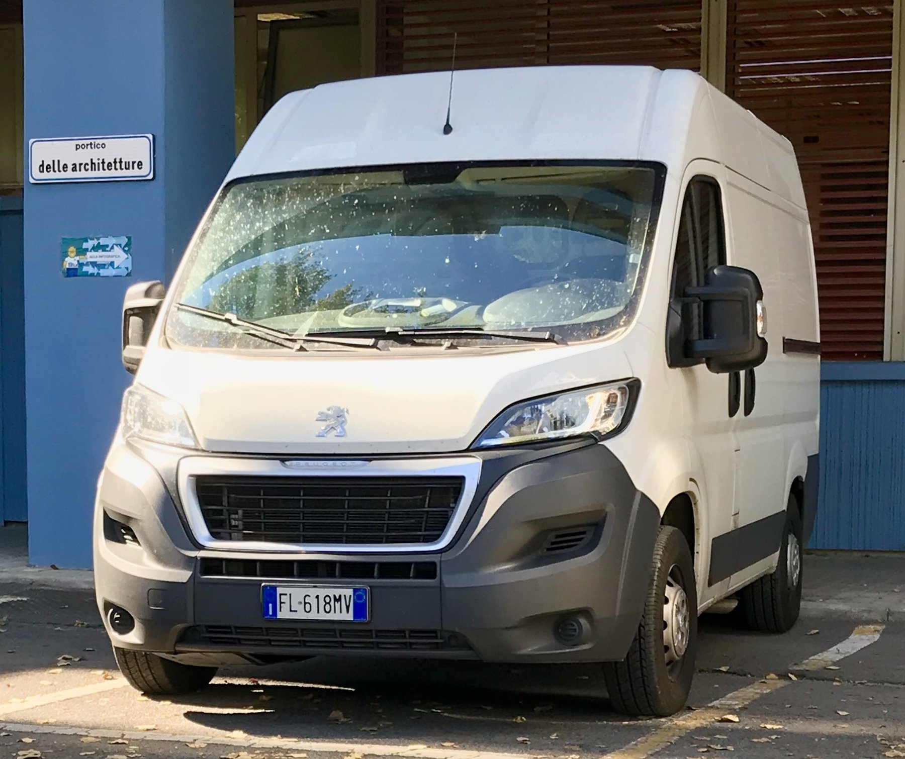 Transporter Peugeot 335 L3H2 3.0HDIF