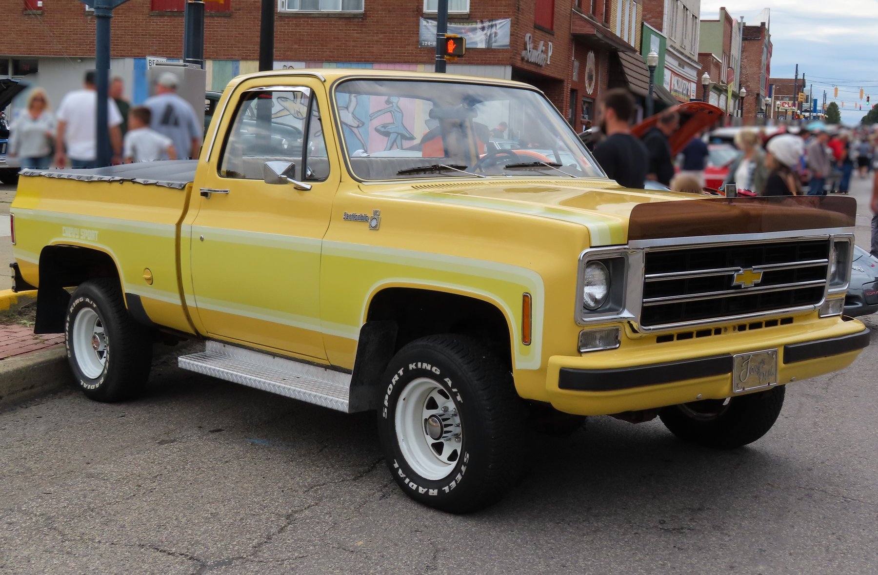 Truck Chevrolet CC10903