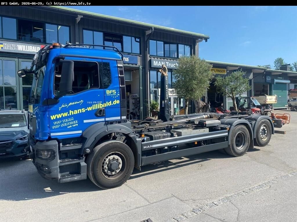 Truck MAN 26.510 6x4 BL CH