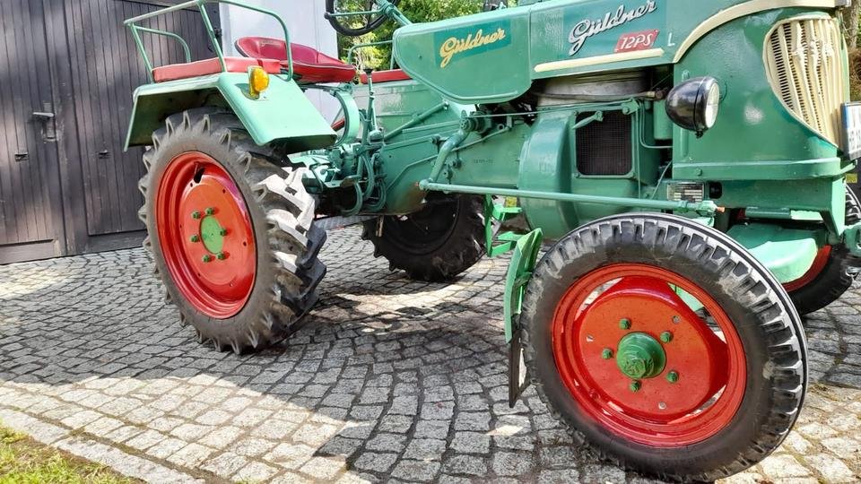 Traktor Güldner Multitrak