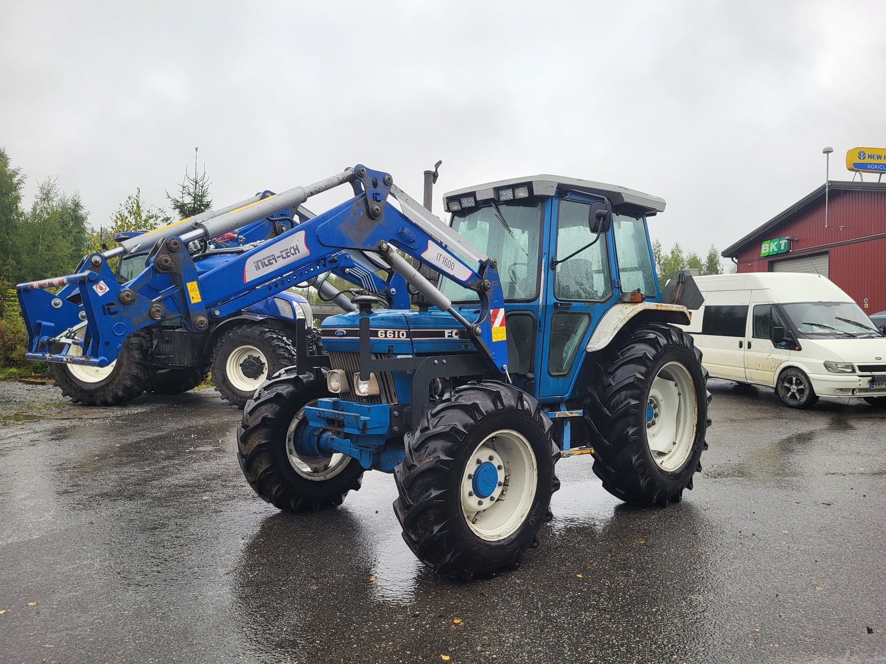 Tractor Ford 6610
