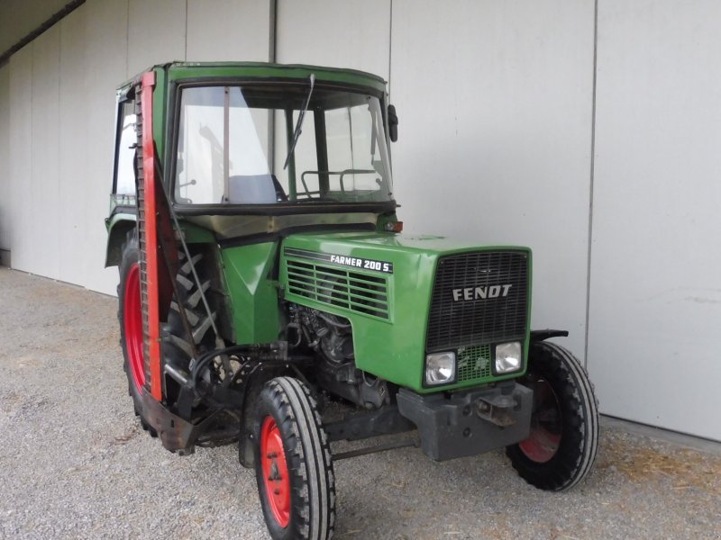 Tractor Fendt Farmer 200 S
