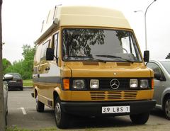 Mercedes Benz 209 D