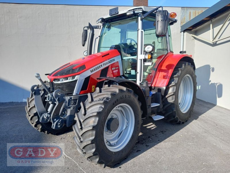 Tractor Massey Ferguson MF 5S.135