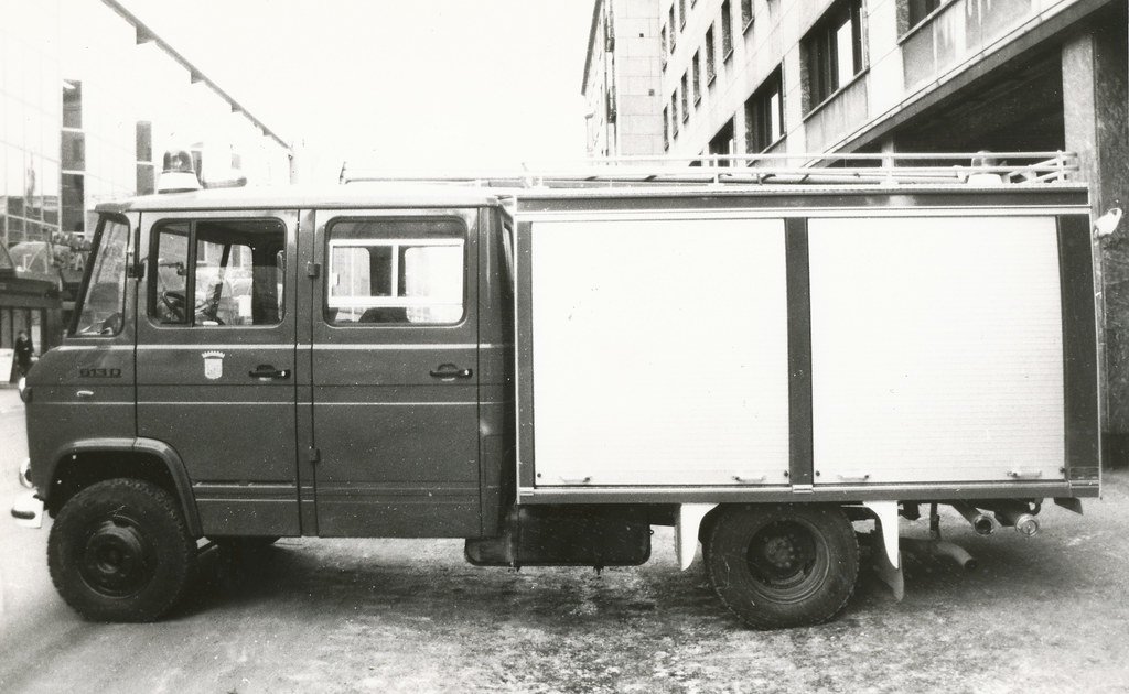 Truck Mercedes Benz L613D
