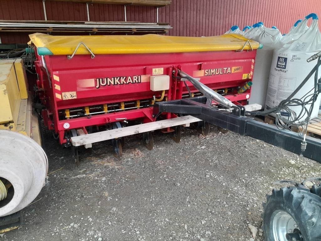 Car trailers up to 3.5 t Jullikka T2000/3350+700