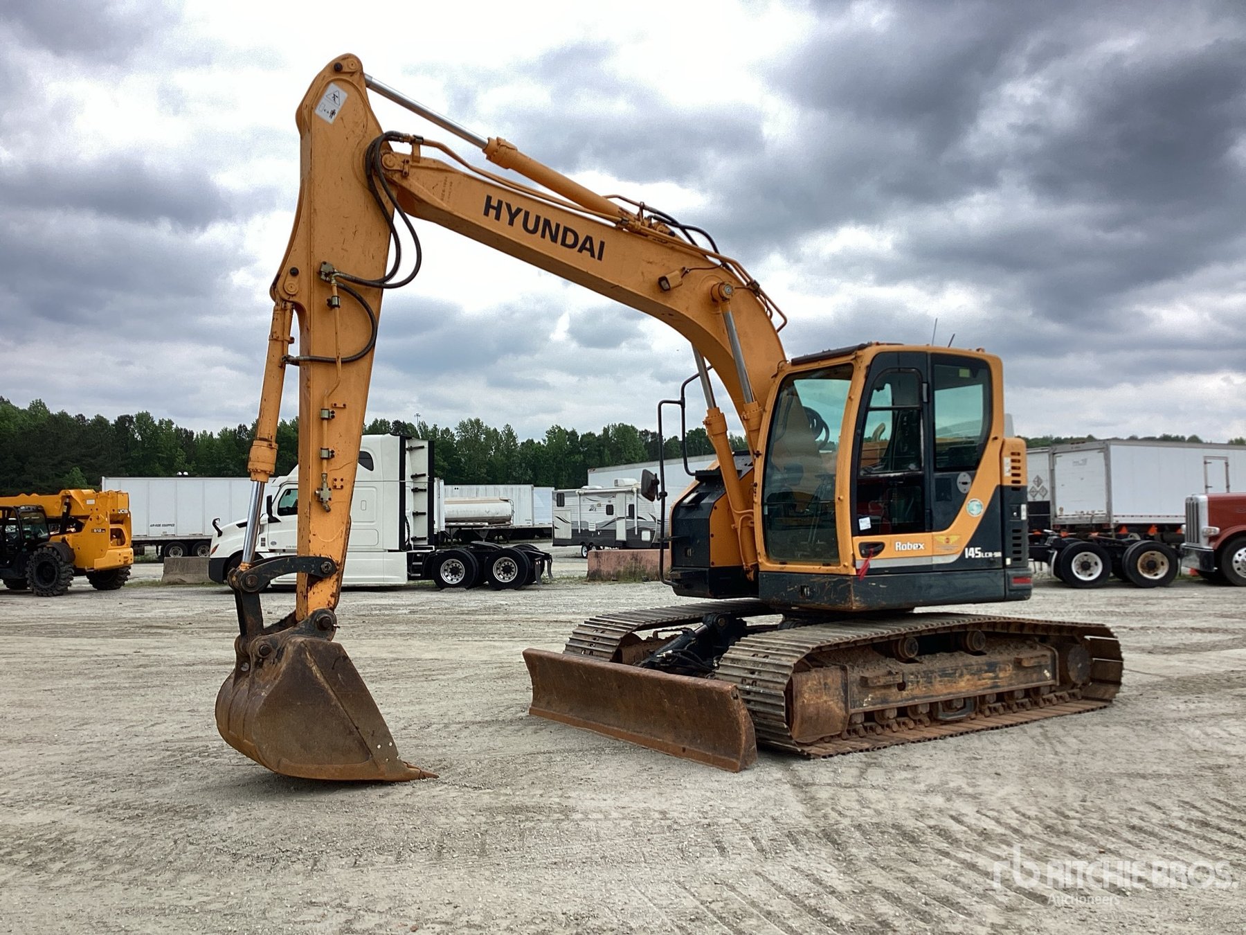 Excavator Hyundai R450-7