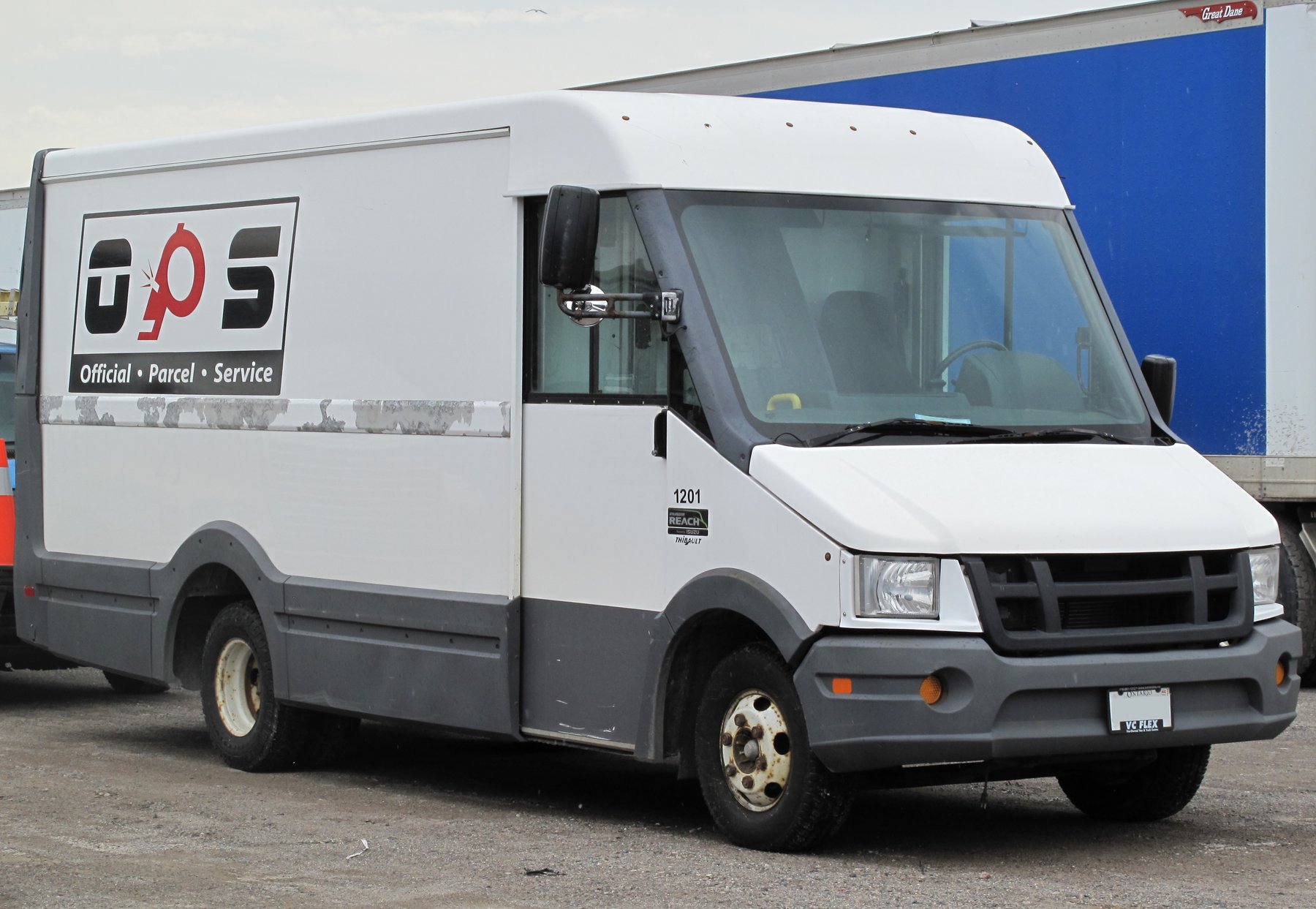 Van Utilimaster Isuzu Reach