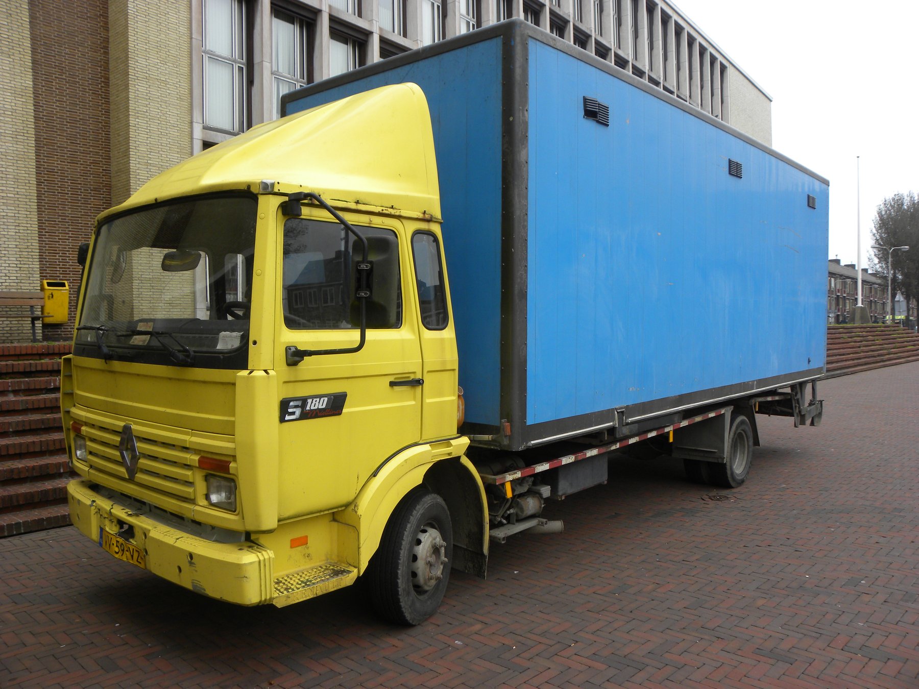 Truck Renault S 180-10/B