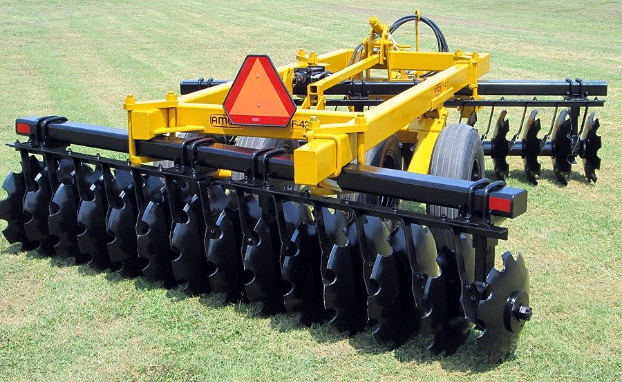 Bodenbearbeitung AMCO F-42 4424