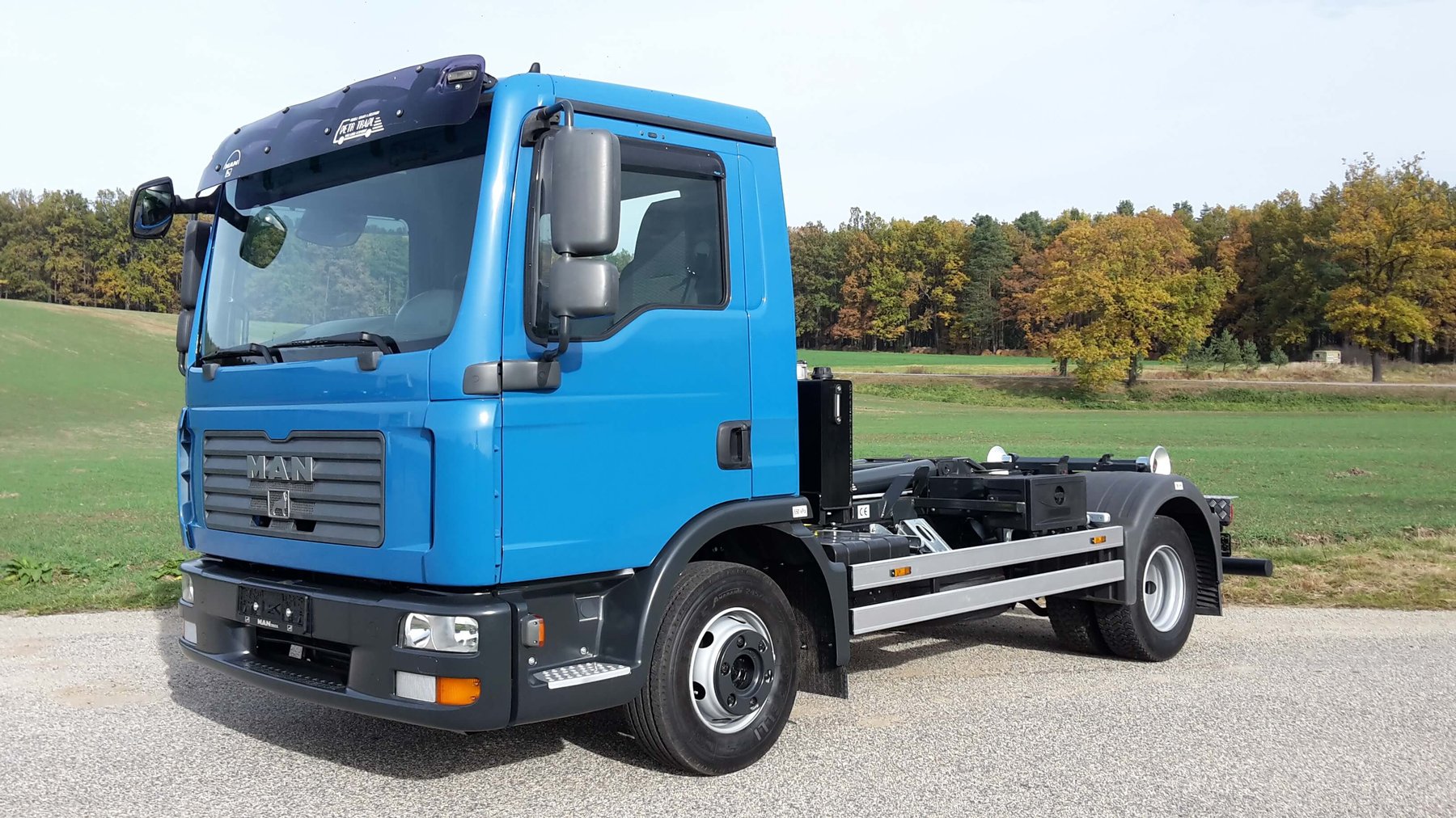 Truck MAN TGL T 1084 F