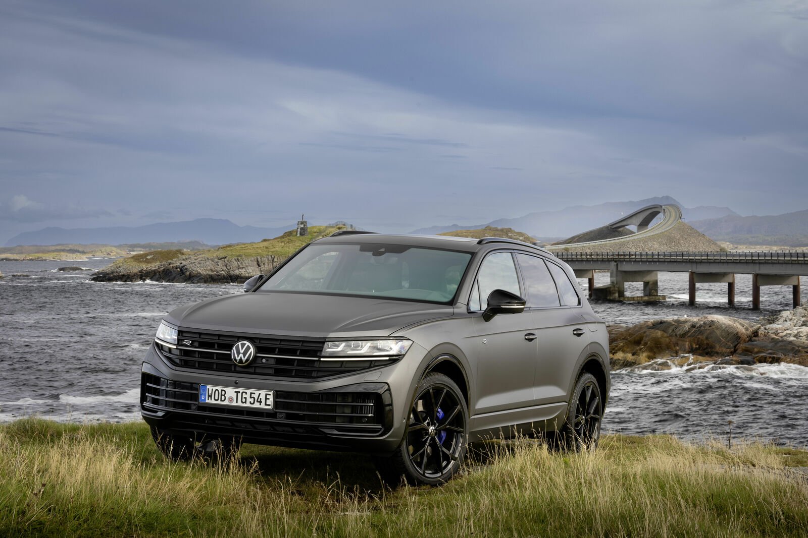 Van Volkswagen TOUAREG EHYBRID