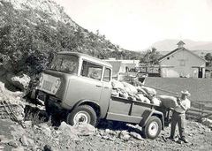 Kaiser JEEP FC-170