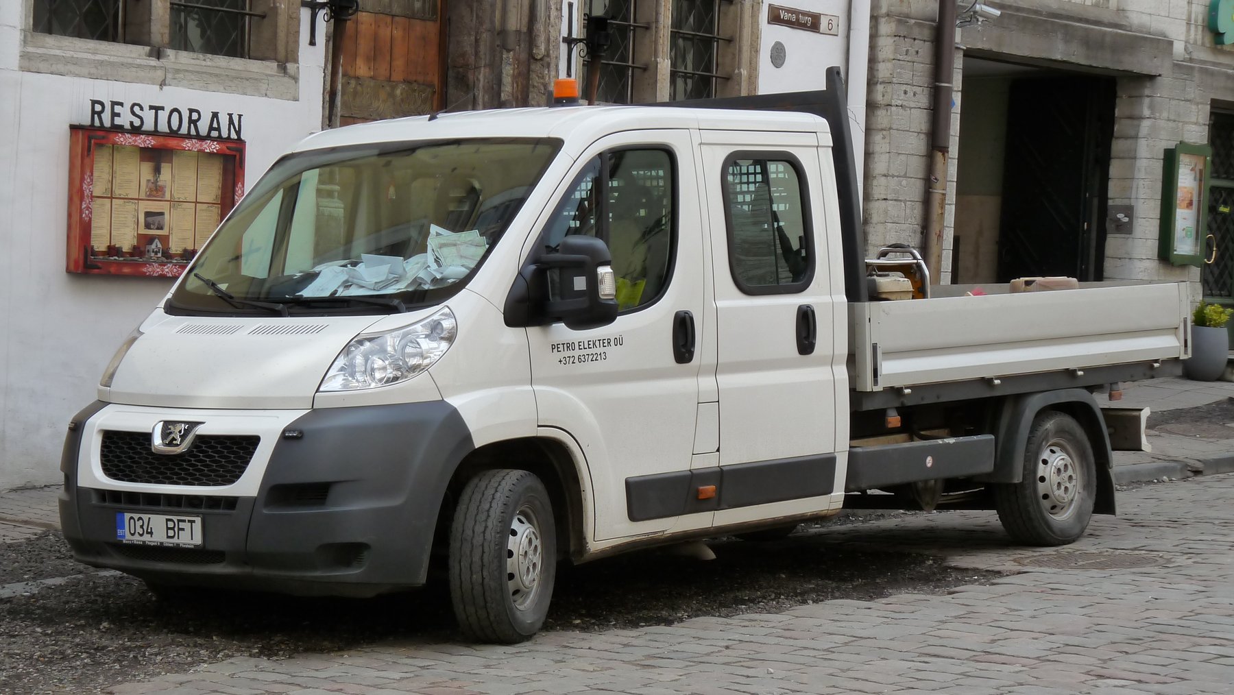 Van Peugeot THEAULT VF3