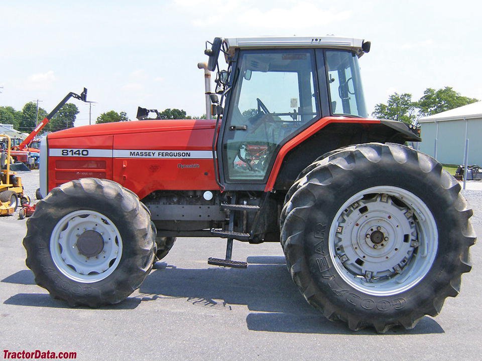 Tractor Massey Ferguson 8140