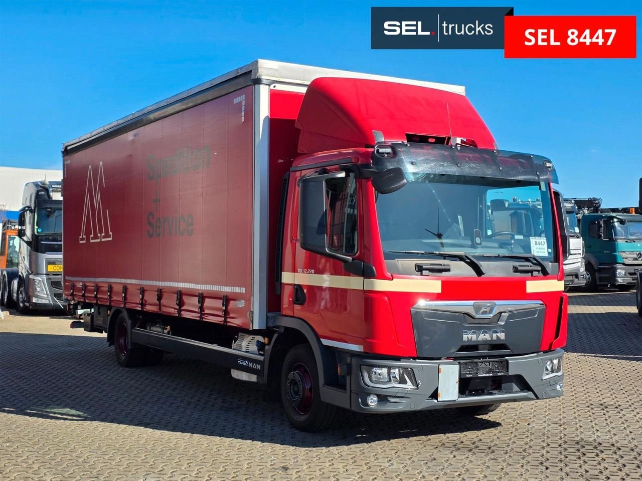 Truck MAN TGL 12.220 4x2 BL CH
