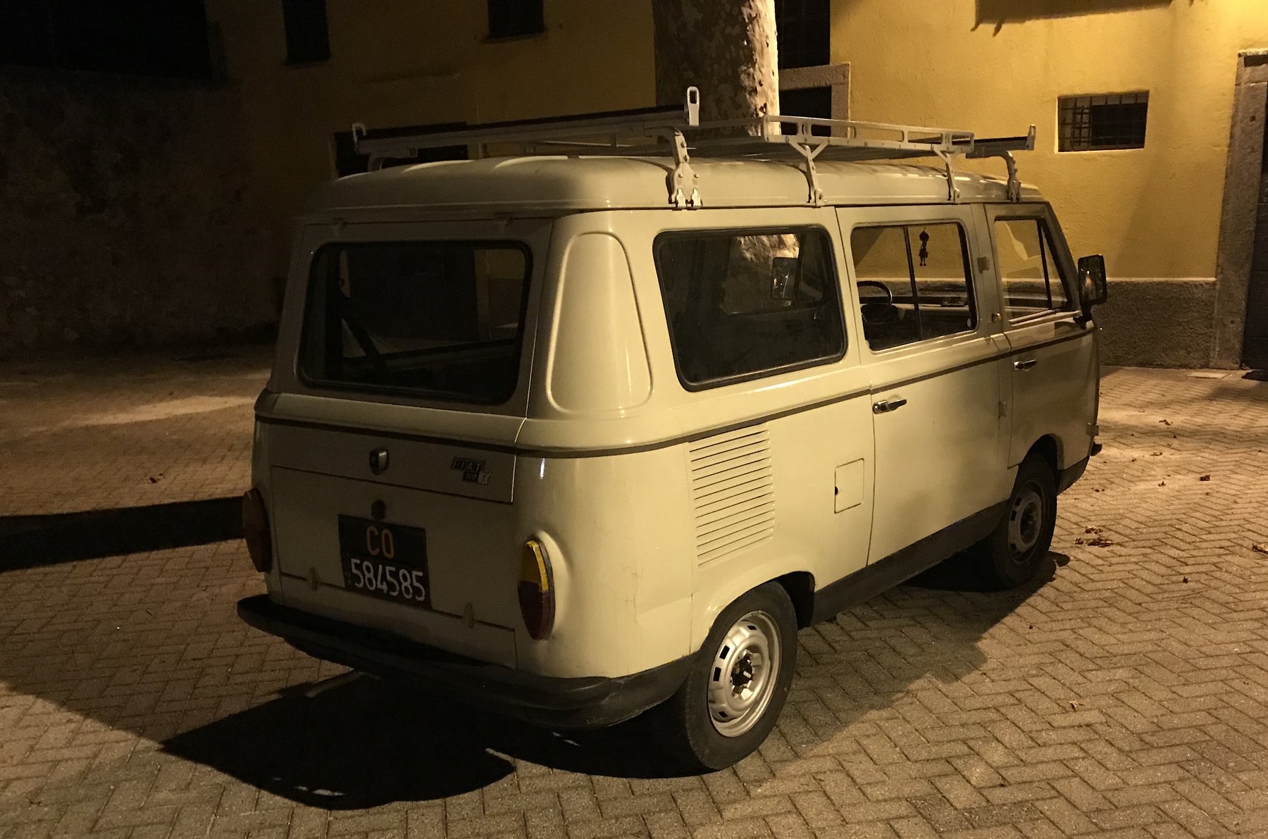 Van Fiat 900 T BESTEL