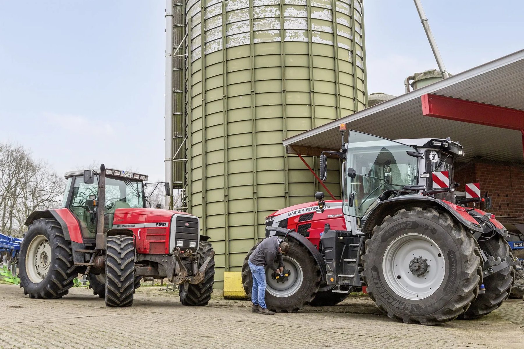 Tractor Massey Ferguson 8150