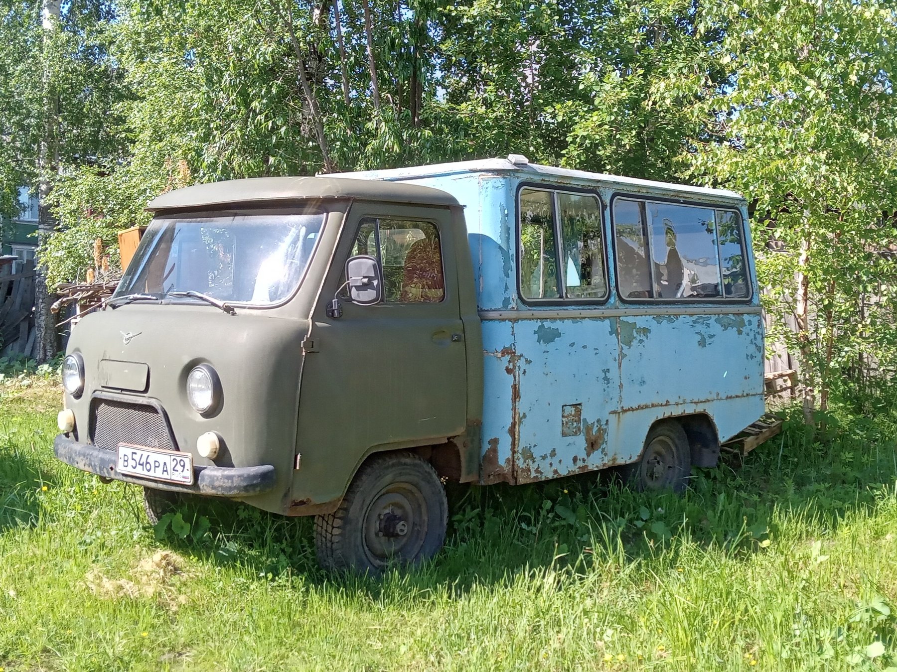 Van Uaz 452D