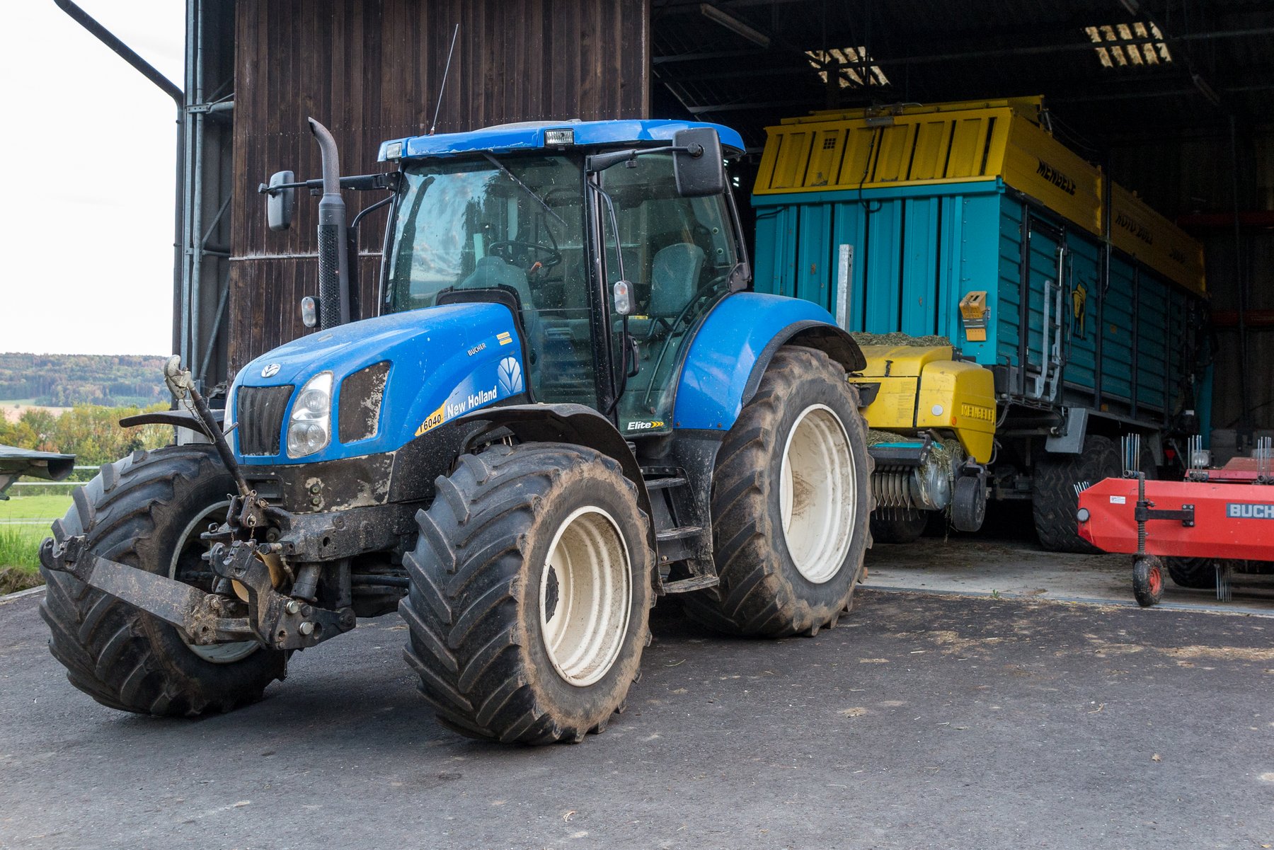 Tractor New Holland T6040