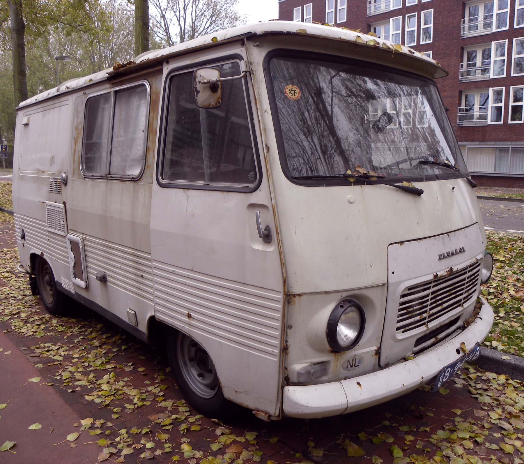 Van Peugeot J7PZ10----------