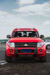 Mitsubishi MONTERO V6-AUTOMATIC-L146GVMRJLF-VAN